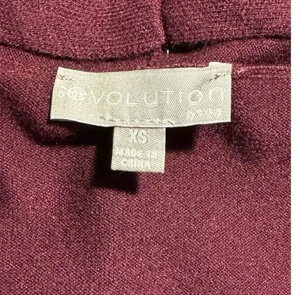NEW Evolution Women's XS Red Burgundy Cardigan Sweater‎ Lightweight Knit NWT - Picture 4 of 6